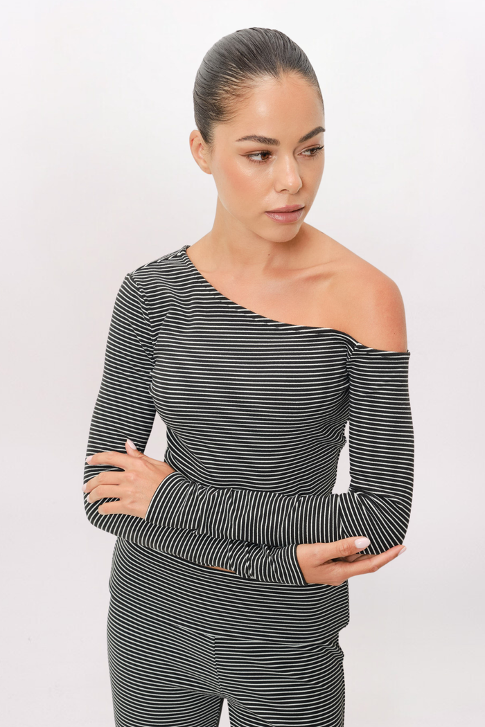OFF SHOULDER STRIPE TOP, BLK MULTI