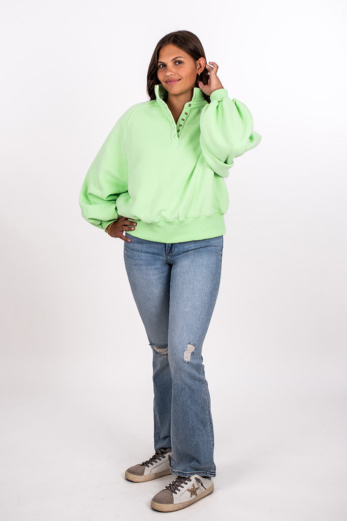 BALLOON SLEEVE HENLEY SNAP SWEATSHIRT, APPLE GREEN