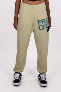 FREECITY LARGE LOGO SWEATPANT, BONES