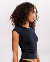 SO SOFT SEAMLESS BABY TEE, BLACK