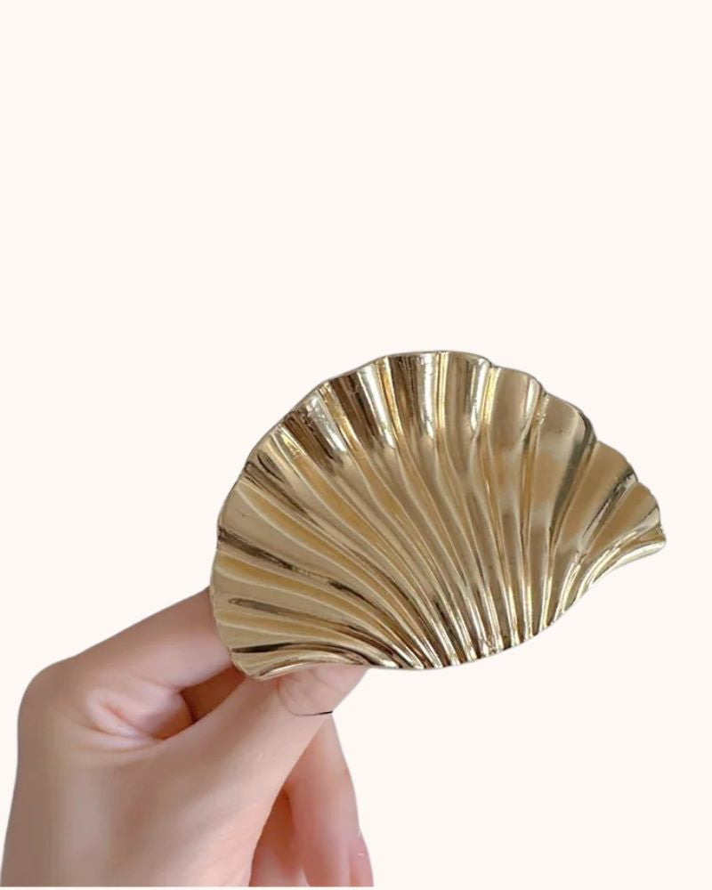 SCALLOP SHELL BARRETTE - GOLD