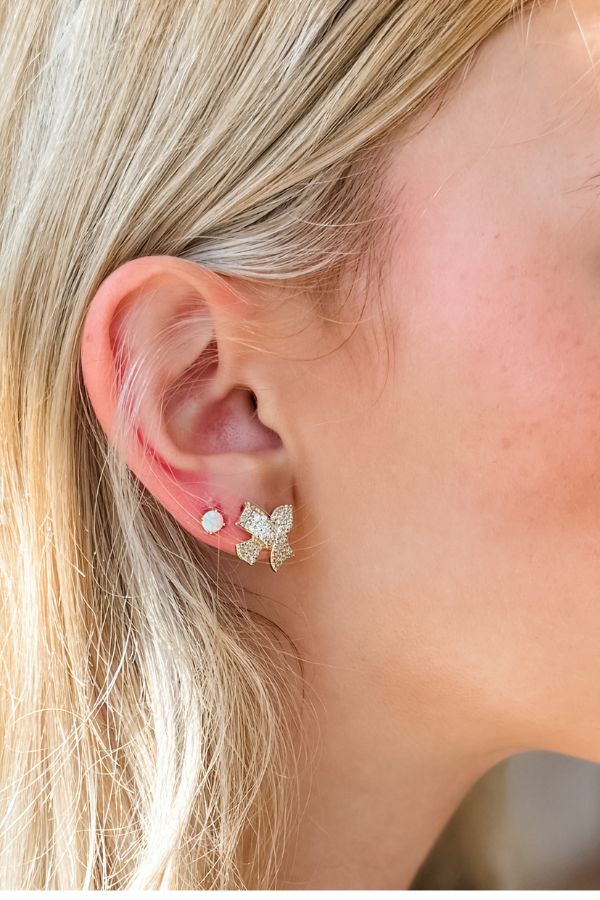 PAVE BOW STUD