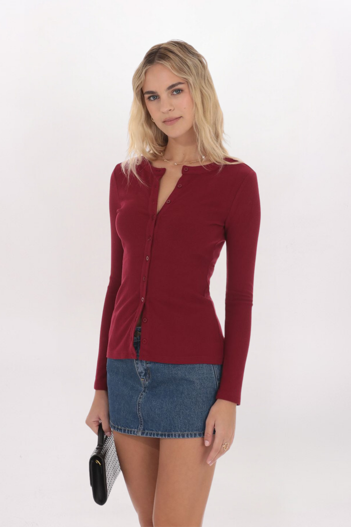 RIBBED BUTTON FRONT TOP