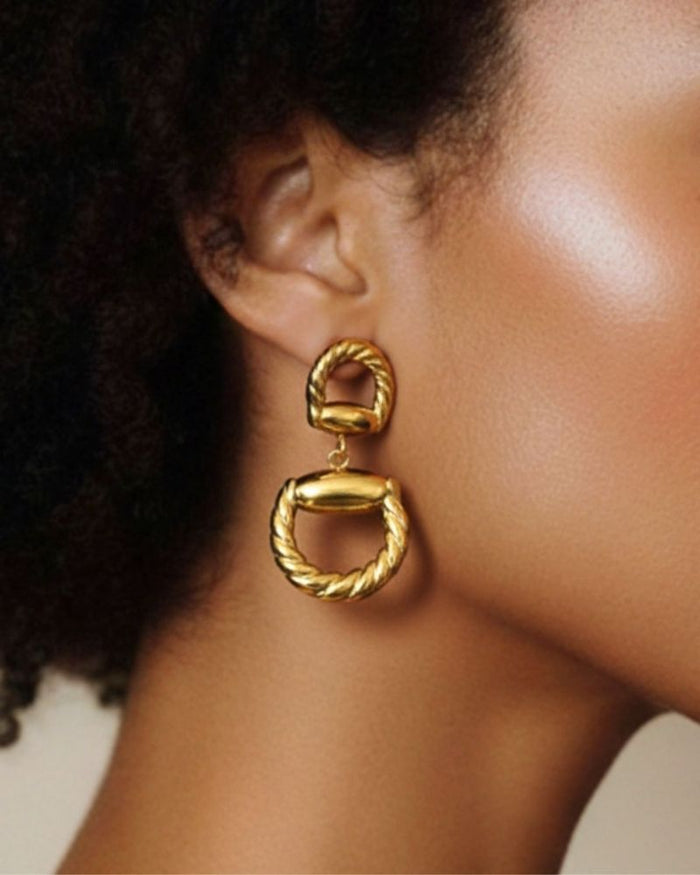 TWISTED HORSEBIT DROP EARRING