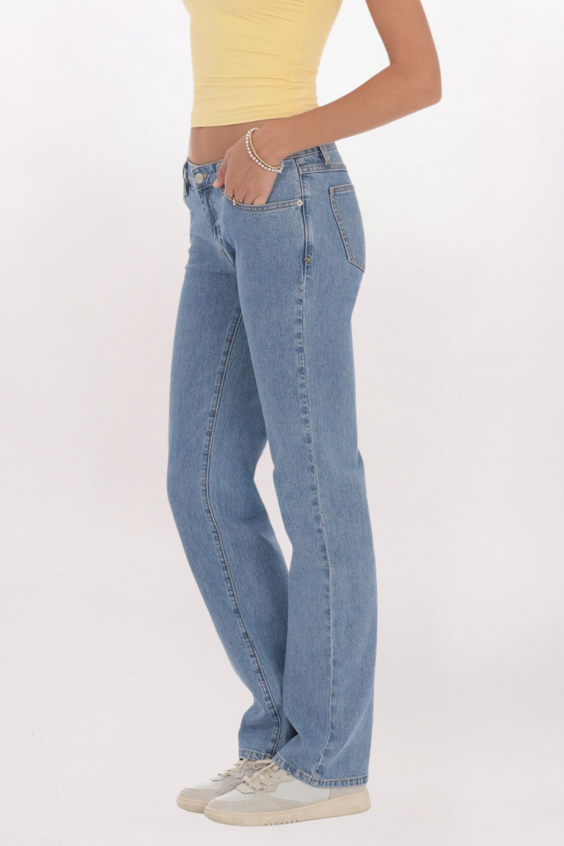 LOW RISE STRAIGHT JEAN