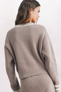 VNECK TRIM DETAIL SWEATER