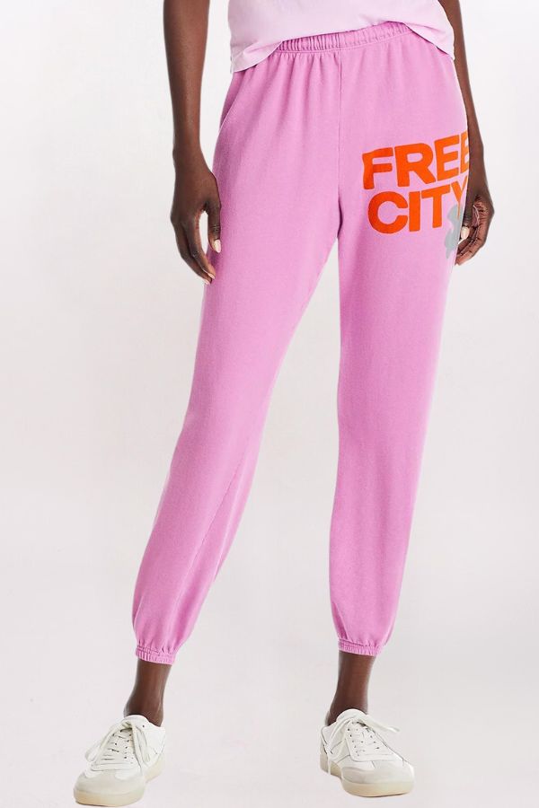 FREECITY LARGE LOGO SWEATPANT, PINKSHROOM