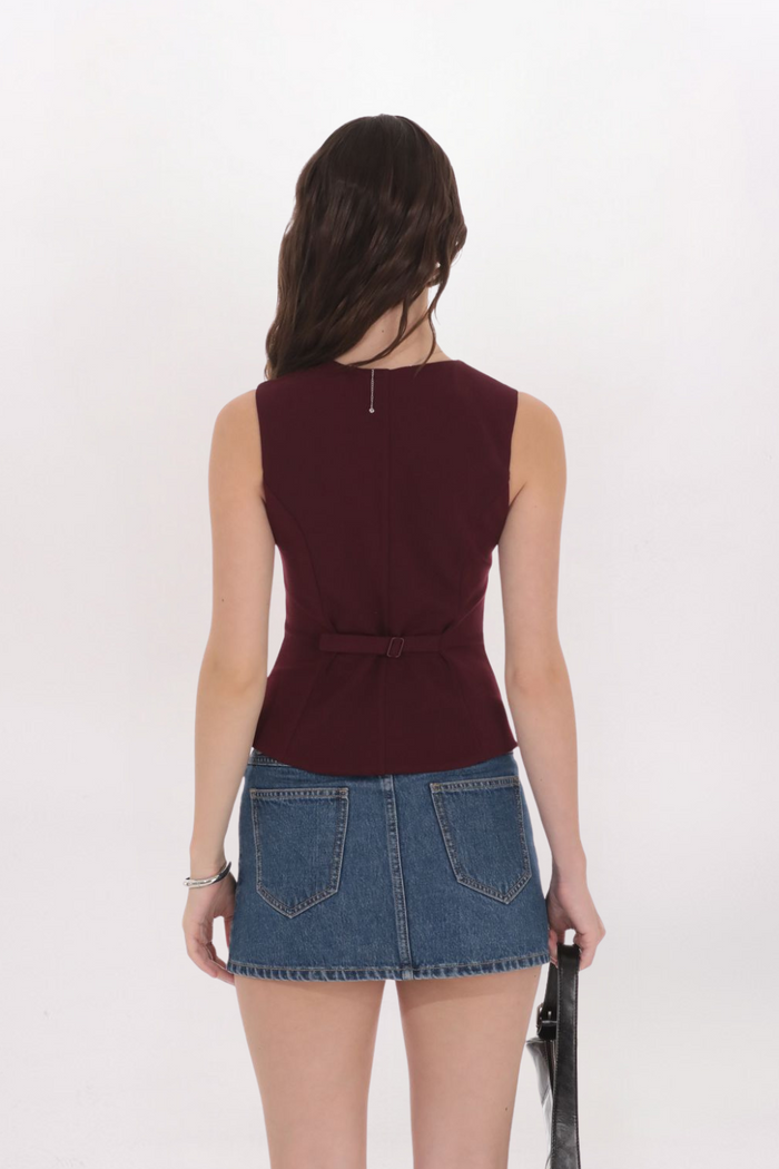 HIGH NECK VEST TOP