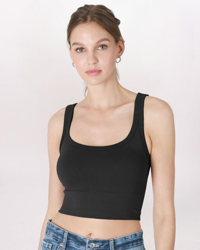 CHEVRON SCOOP NECK TANK, BLACK