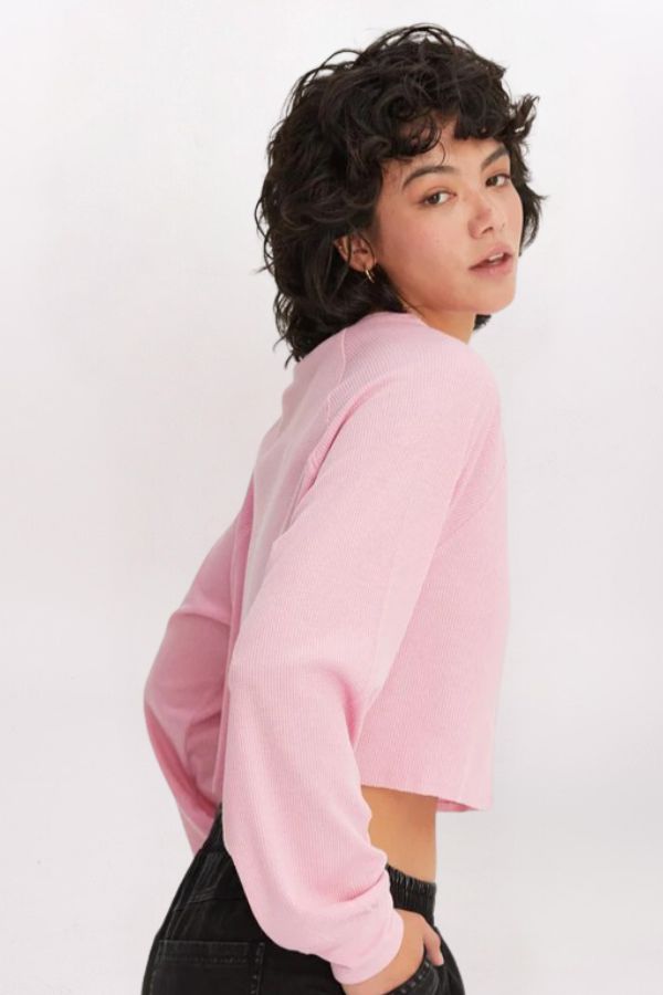 RAW HEM RAGLAN CROP SWEATSHIRT