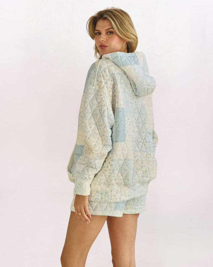 QUILTED FLORAL PULLOVER HOODIE, BLUE COMBO
