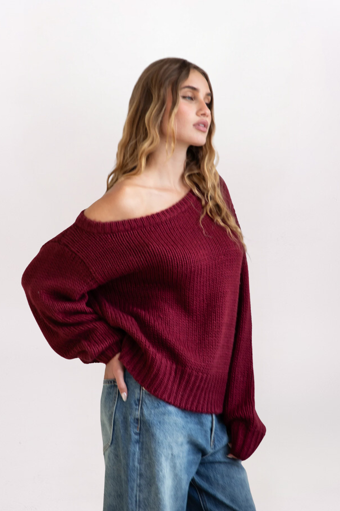 OFF SHOULDER SWEATER