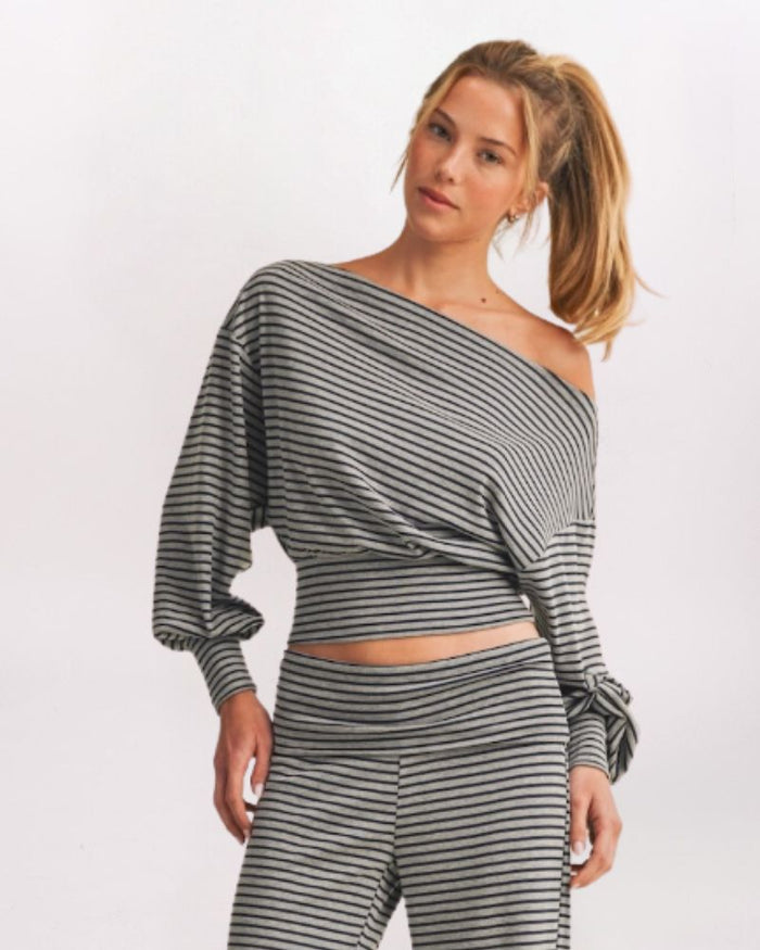 STRIPED OFF SHOULDER SLOUCHY TOP, H NAVY