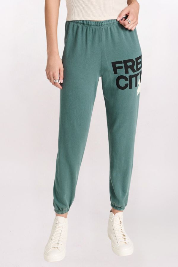 FREECITY LARGE LOGO SWEATPANT, SURPLUS GREENS