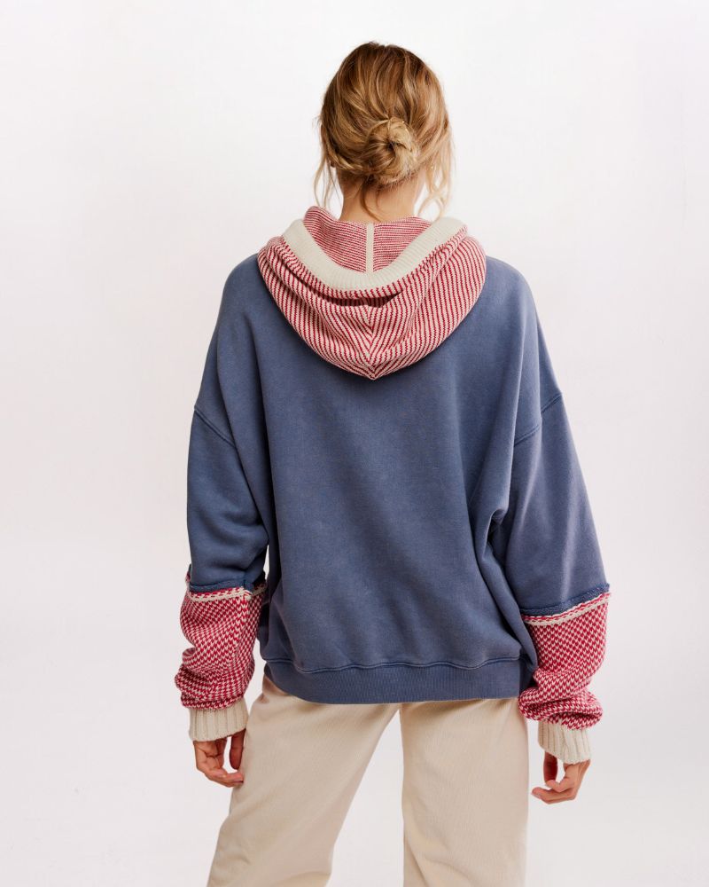 SNUG BONNET SWEATSHIRT