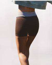 TIGHTEN UP FOLDOVER SHORT, TRUFFLE
