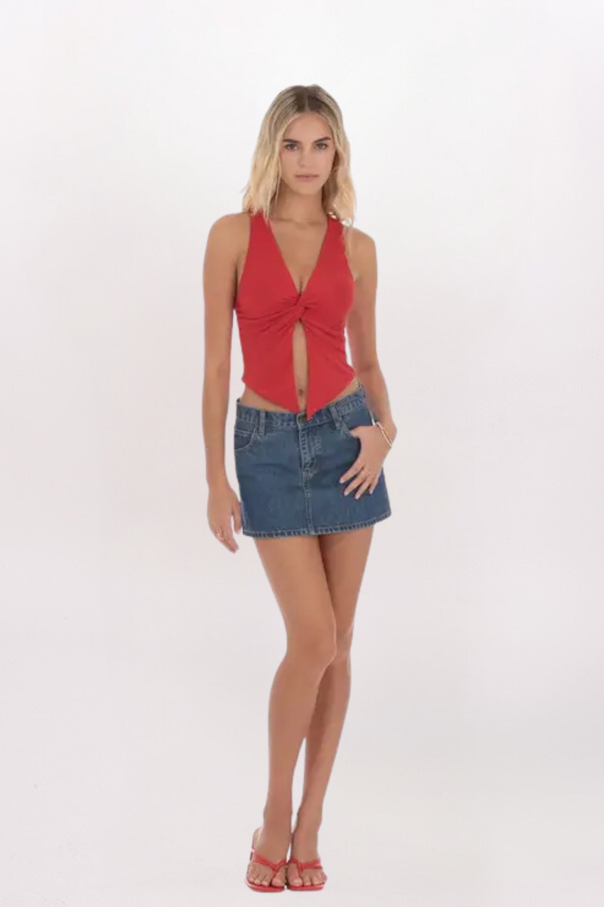 V-NECK TWIST TOP