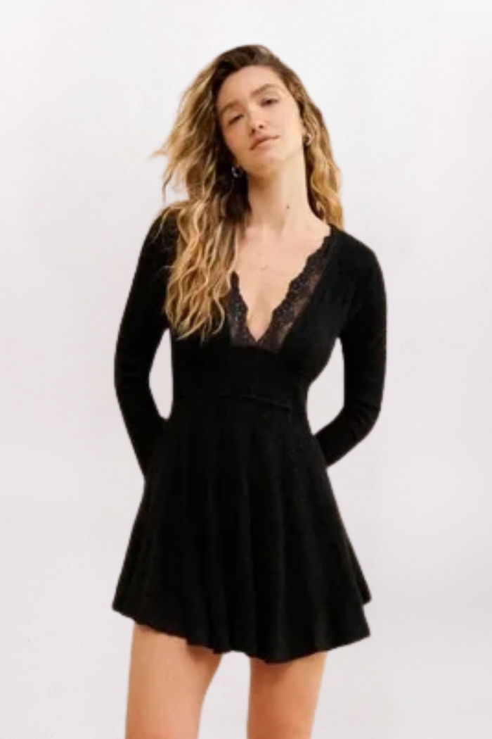 ALL YOURS LACE MINI DRESS - BLACK