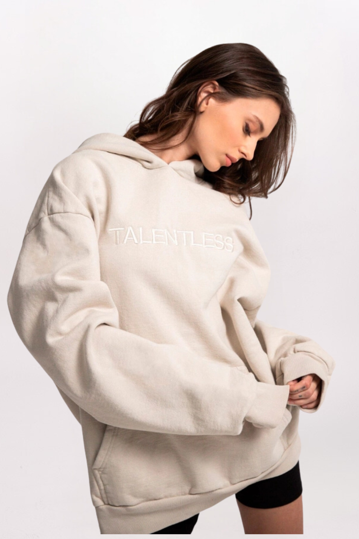 EMBROIDERED CIRCLE LOGO HOODIE