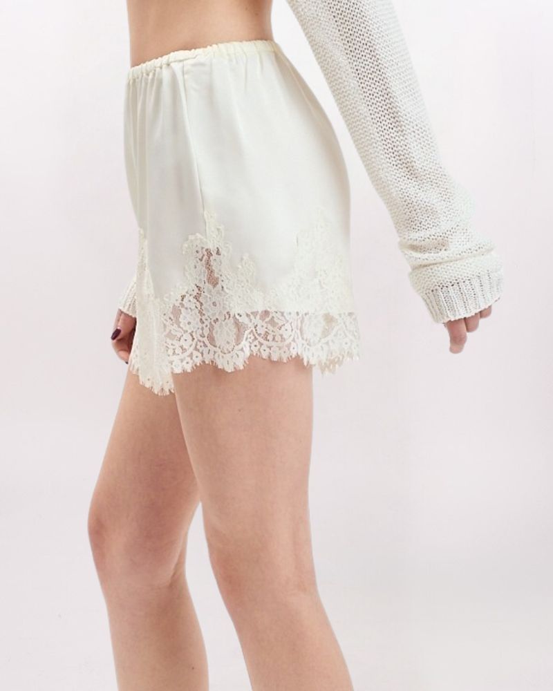 LACE HEM PULL ON SATIN SHORT, CREAM