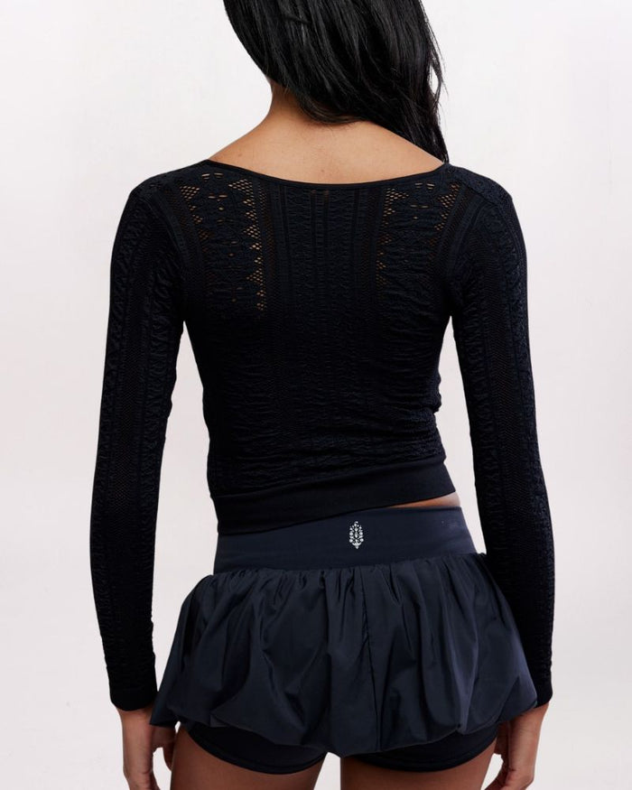 VIXEN SURPLICE TOP, BLACK