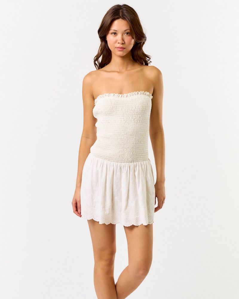 STRAPLESS SMOCK TOP EYELET DRESS
