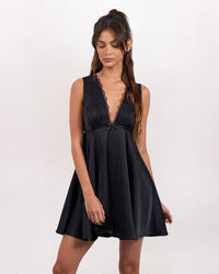LACE PLUNGE FLARE DRESS