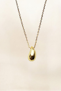 MINIMALIST TEARDROP NECKLACE