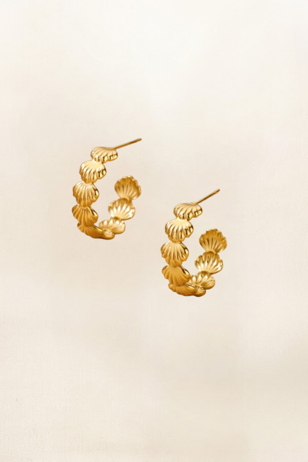 20MM SCALLOP SHELL HOOP - 304SS/18K G PVD