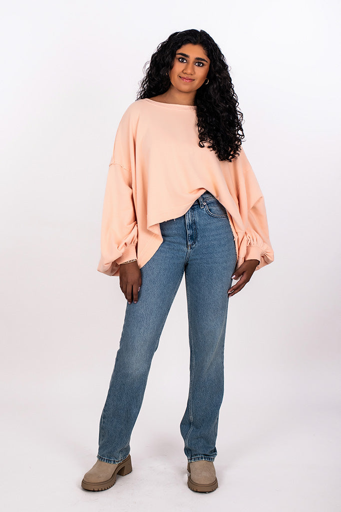 SLOUCHY TRISH SWEATSHIRT, SUMMER PEACH