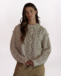 CHUNKY CABLE BOBBLE SWTR, NATURAL
