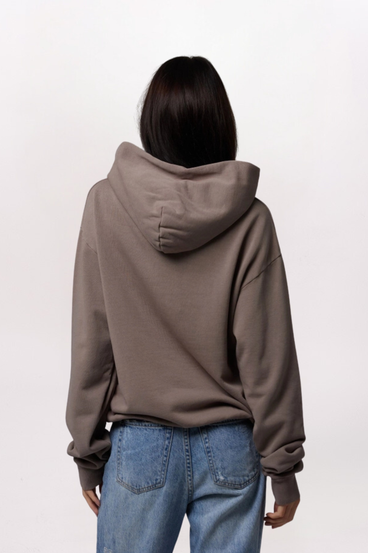 LIGHTWEIGHT HOODIE