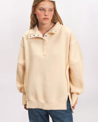 QUARTER SNAP OVERSIZED SWEATSHIRT, CREAM