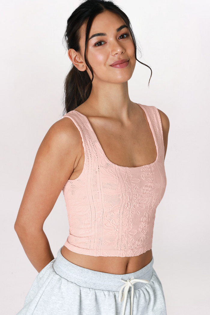 FLORAL TEXTURED CROP TANK - PEACHY PINK