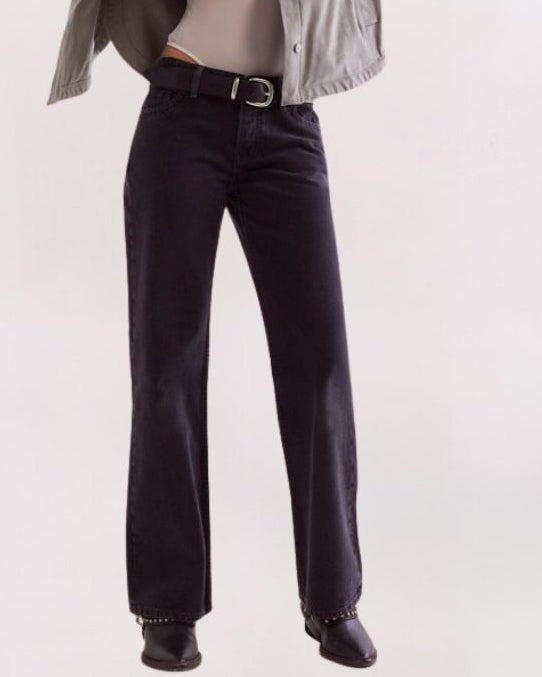 TENNESSEE LOW RISE BOYFRIEND JEAN