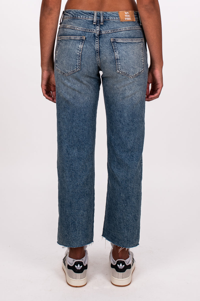 RISK TAKER MID-RISE STRAIGHT LEG JEAN