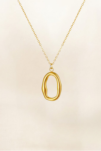 OVAL PENDANT NECKLACE