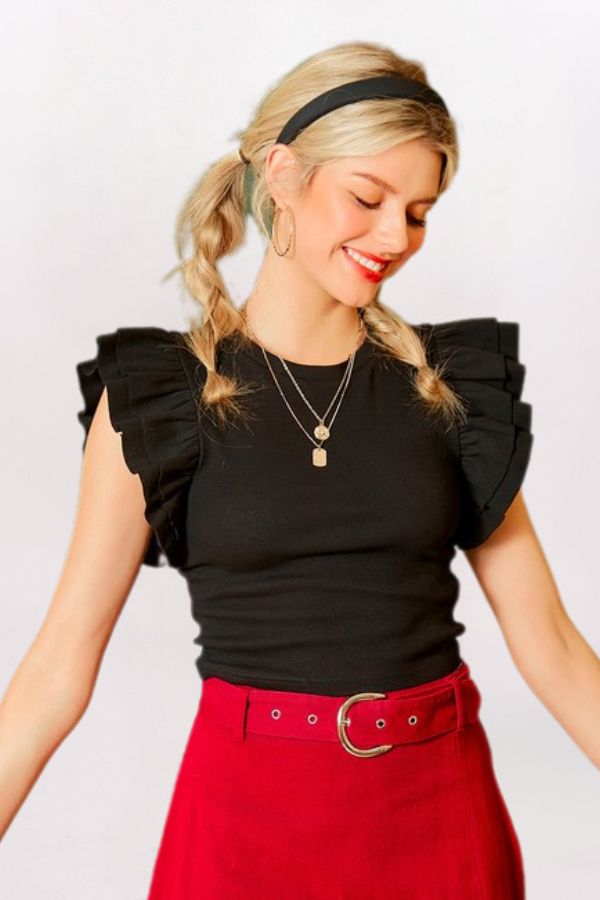 RUFFLE SHOULDER RIB TOP