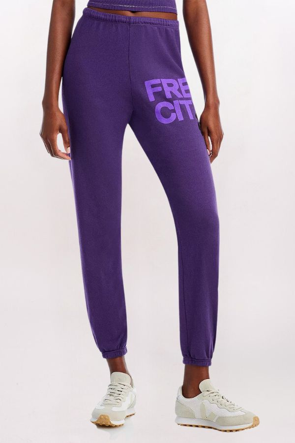 FREECITY LARGE LOGO SWEATPANT, PURPLE PLANT