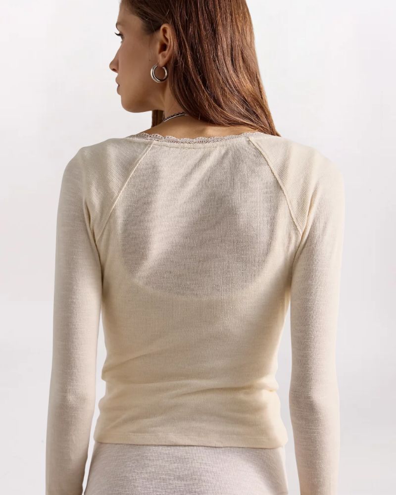 LITTLE BIT LAYERING TOP, TOASTED EGGNOG
