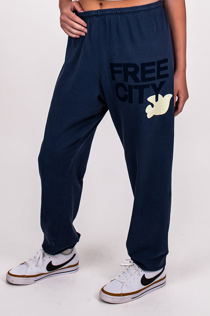 FREECITY LARGE LOGO SWEATPANT, MOONSHROOMS