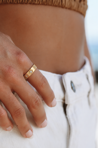 KENSINGTON TWINKLE RING