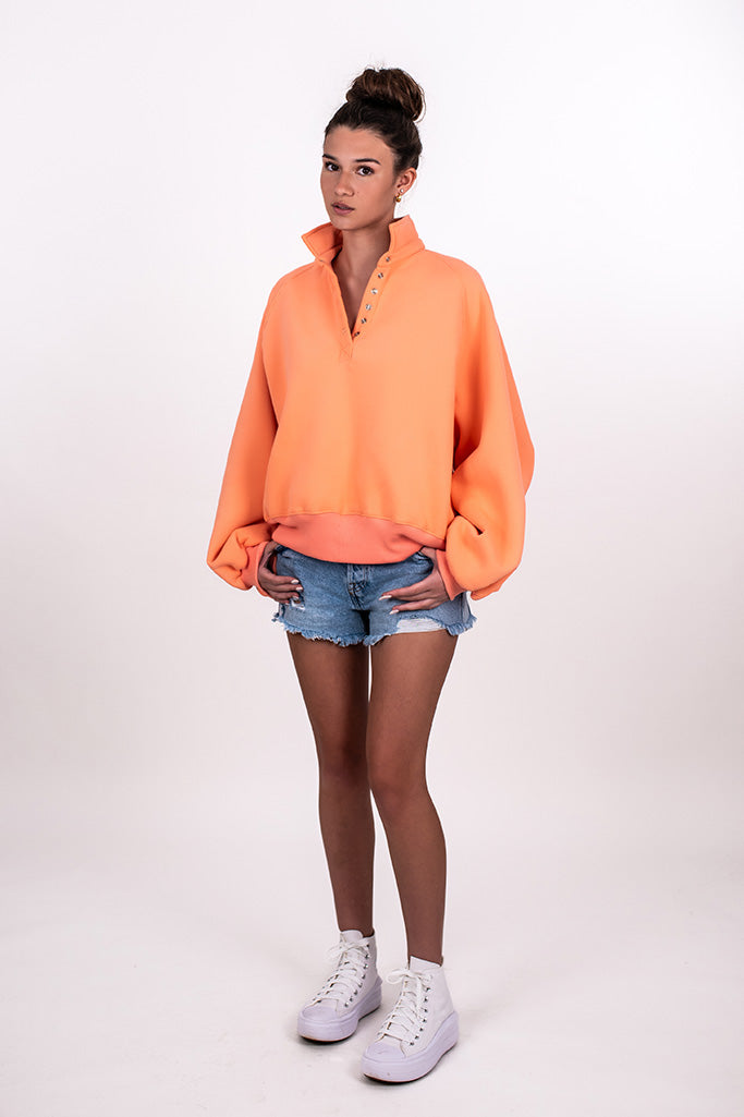 BALLOON SLEEVE HENLEY SNAP SWEATSHIRT, CORAL