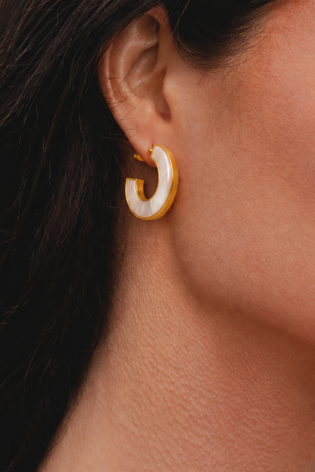 BRETT ACRYLIC HOOP - IVORY