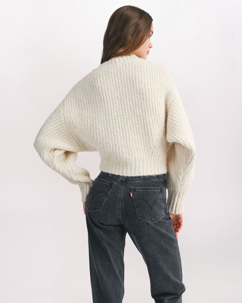 EXAGGERATED SLEEVE COZY SWEATER
