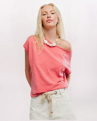 OFF SHOULDER PEGGY TEE, SOUR SWEET