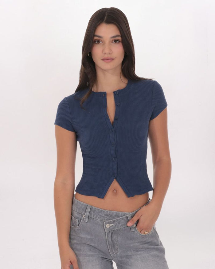 RIBBED BUTTON FRONT TOP