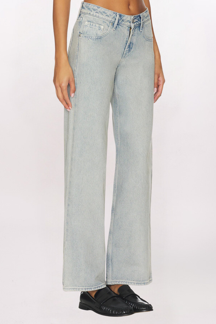 LEVI'S LOW LOOSE JEAN