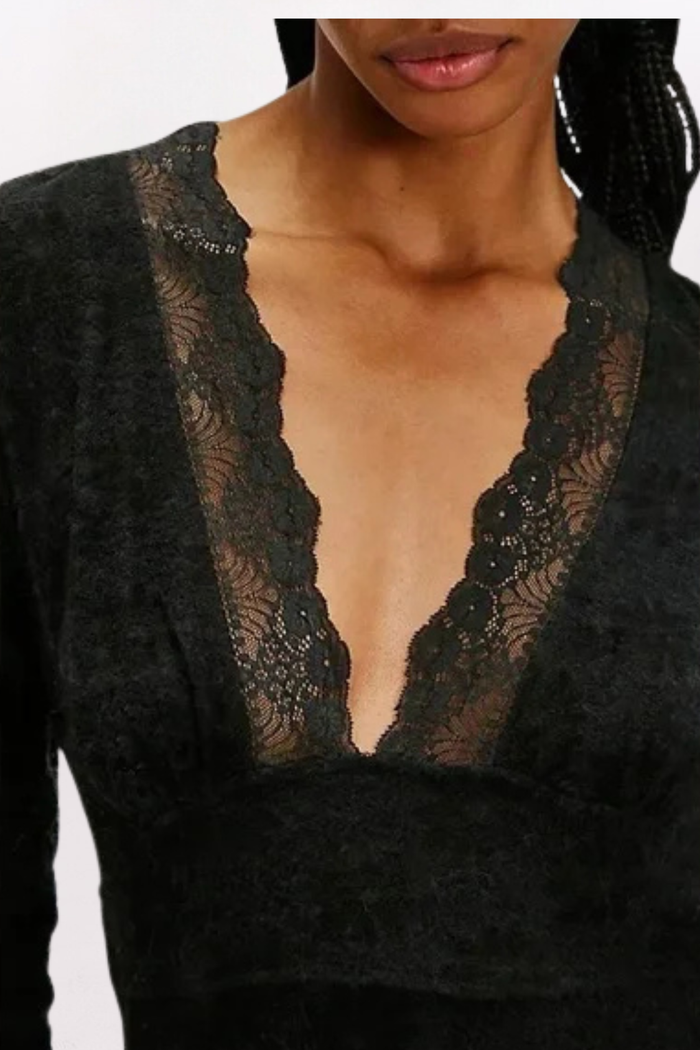 ALL YOURS LACE MINI DRESS - BLACK