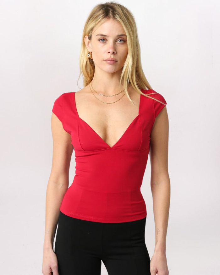 SEAM DETAIL FITTED TOP, RED